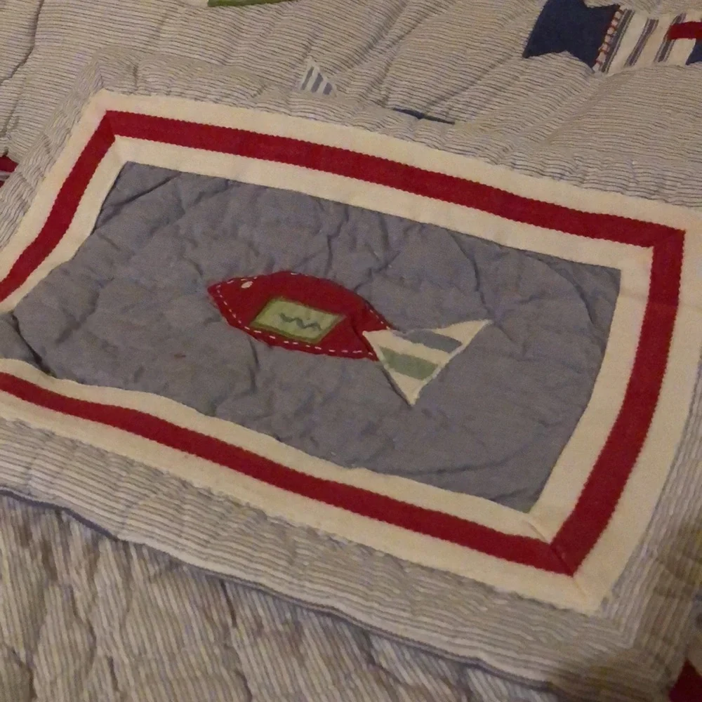Pottery Barn Kids Nautical Fish Appliqué Quilt in Red, Blue, Green, White